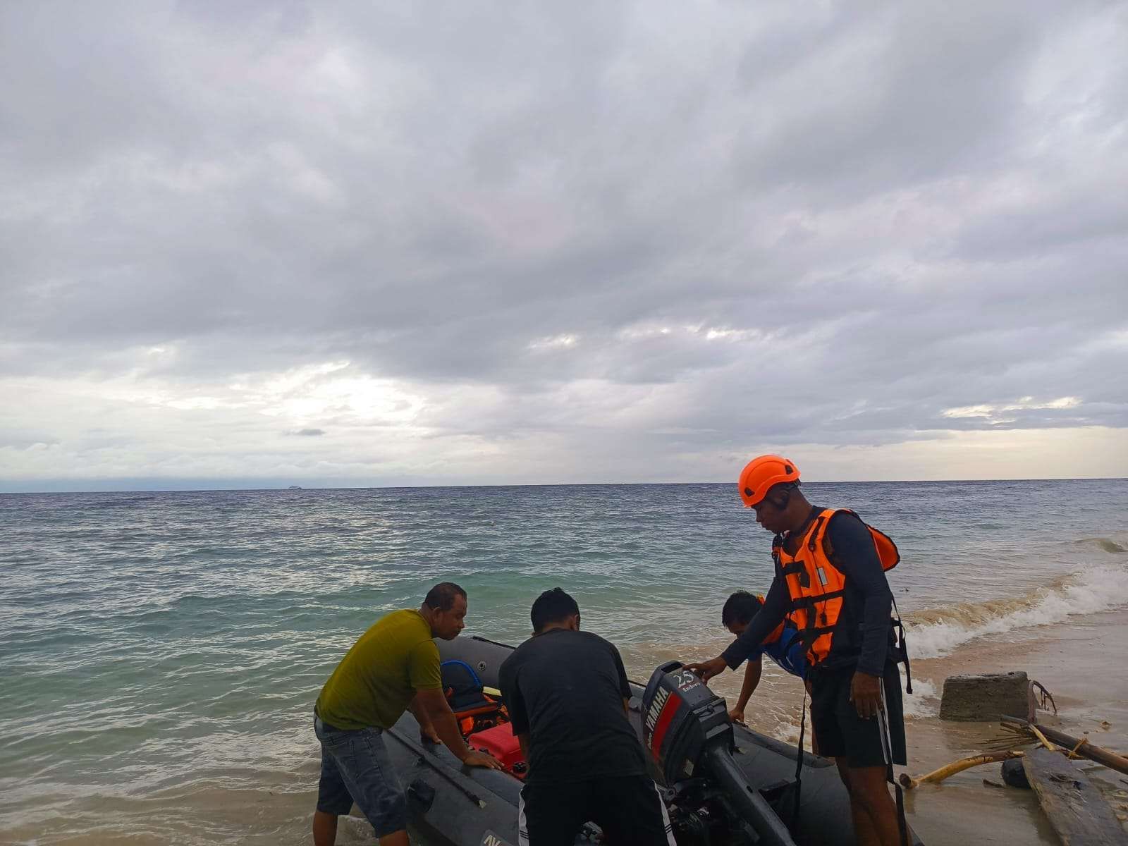 Satu Penumpang KM Tilong Kabila Terjatuh ke Laut